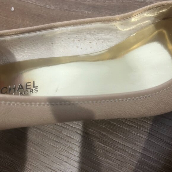 Michael Kors Beverly Demi-Wedge Leather Peep Toe Shoe Womens Sz 8, Nude, Gold - Picture 11 of 13